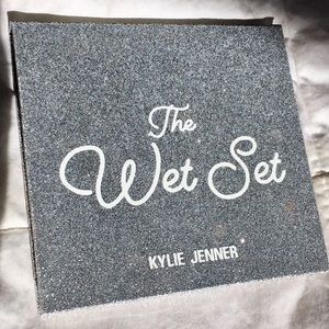 THE WET SET - KYLIE COSMETICS
